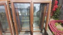 Okno 115x138 cm dvoukřídlé dřevěné hnědé